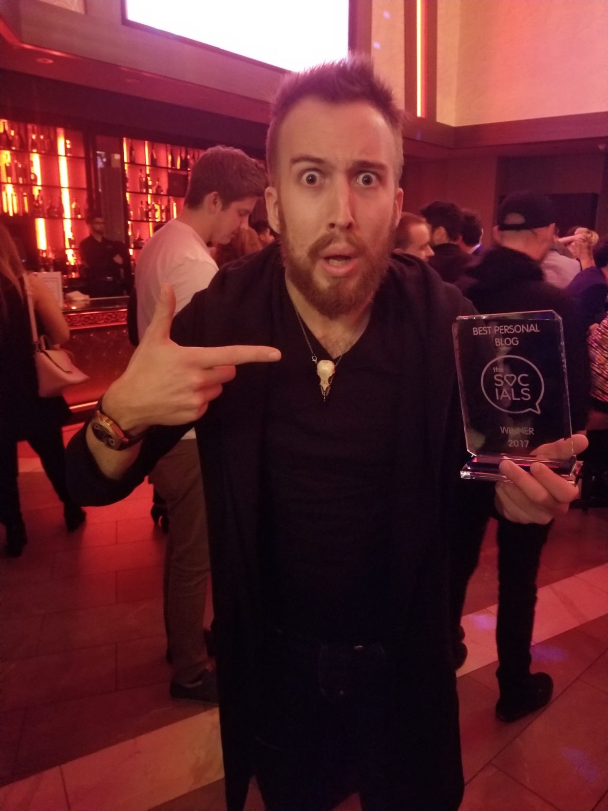 Alex Kazam at Niagara Socials with Award for Best Personal Blog